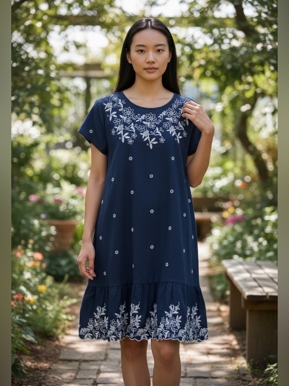 JJill Indigo  Shorts Sleeves Embroidered Knee Length Flowing Dress Size Medium